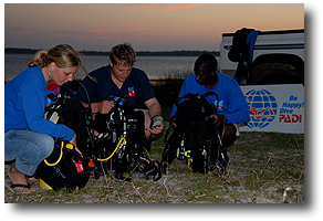 Go night diving and see the underwater world in a whole new light - a dive light